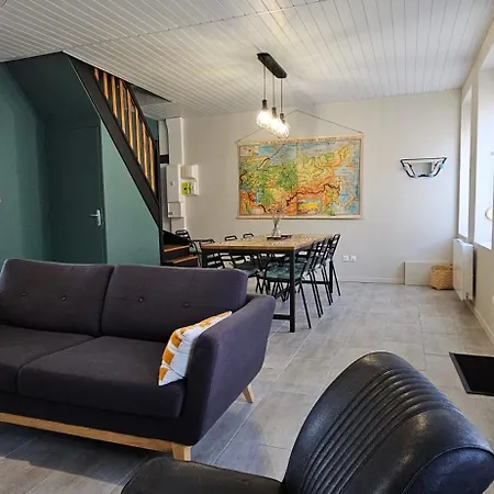 Les 4 Moustaches Дом отдыха *