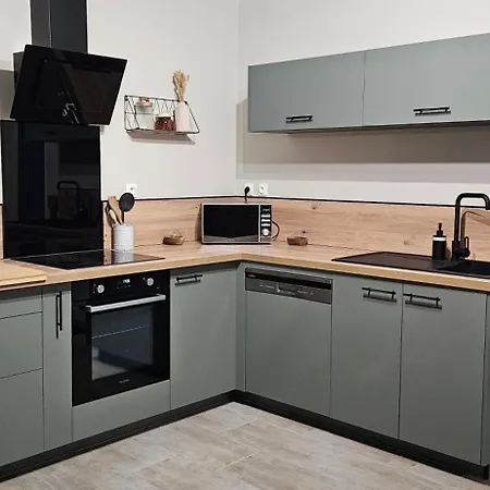 Les 4 Moustaches * Бурбур