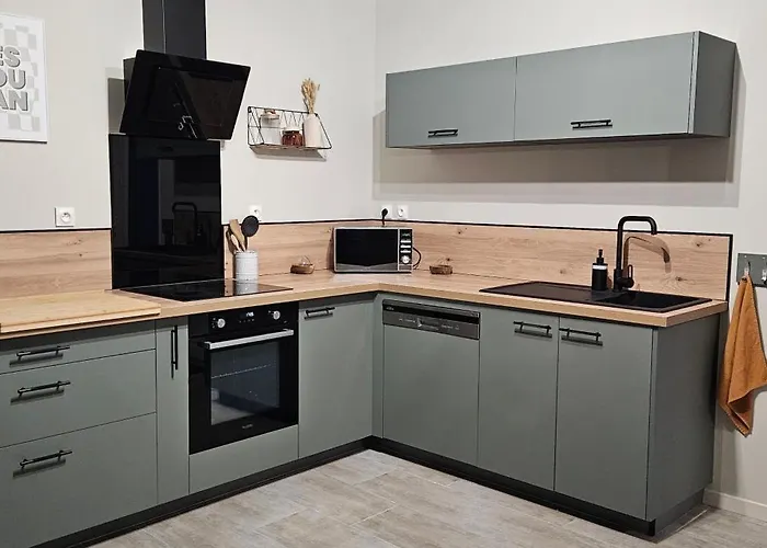 Les 4 Moustaches * Бурбур